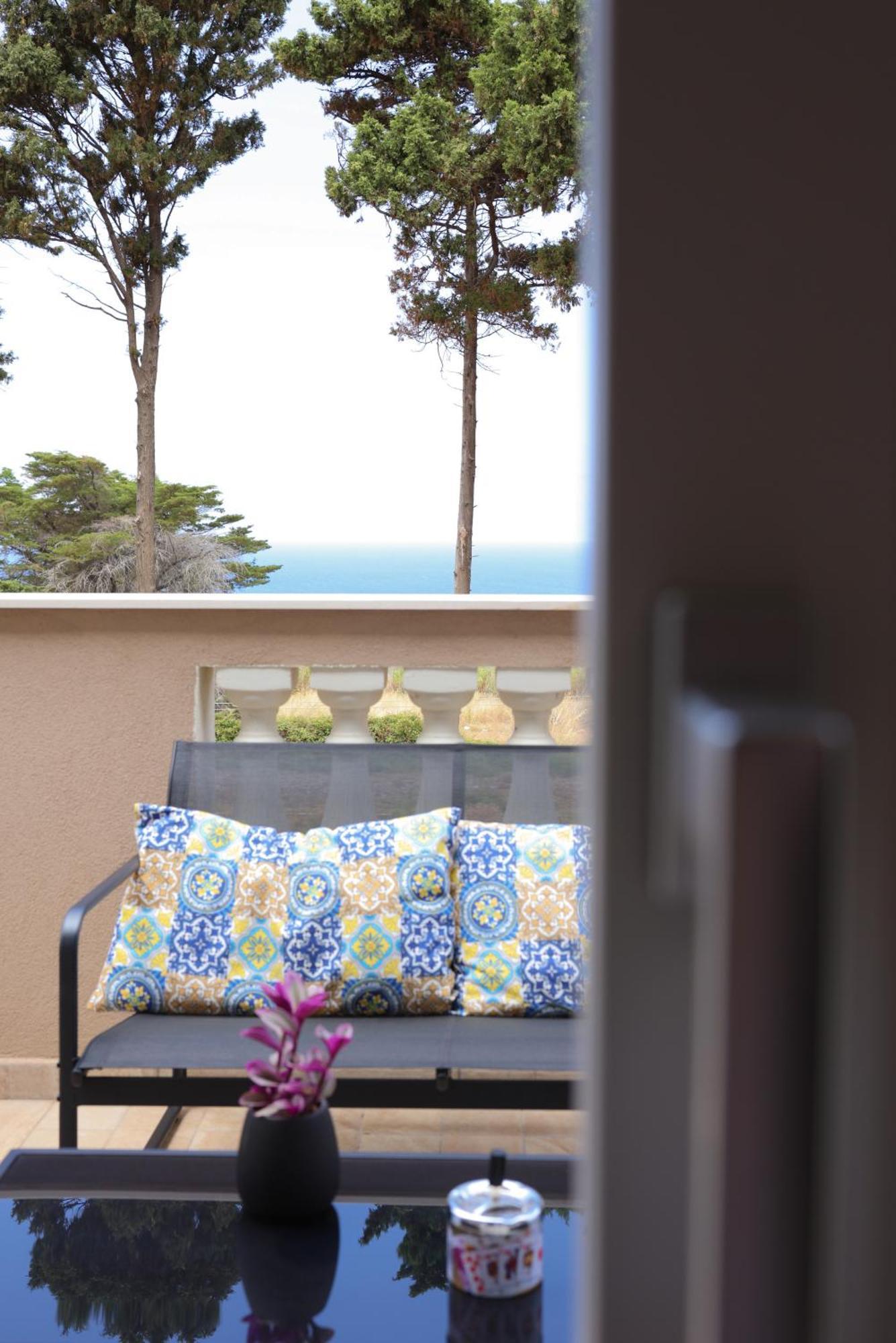 Sara B&B Accommodation ซานตาโดเมนิกา ภายนอก รูปภาพ